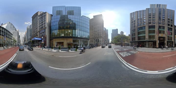 Street-level panorama of the same point captured in 2018.08